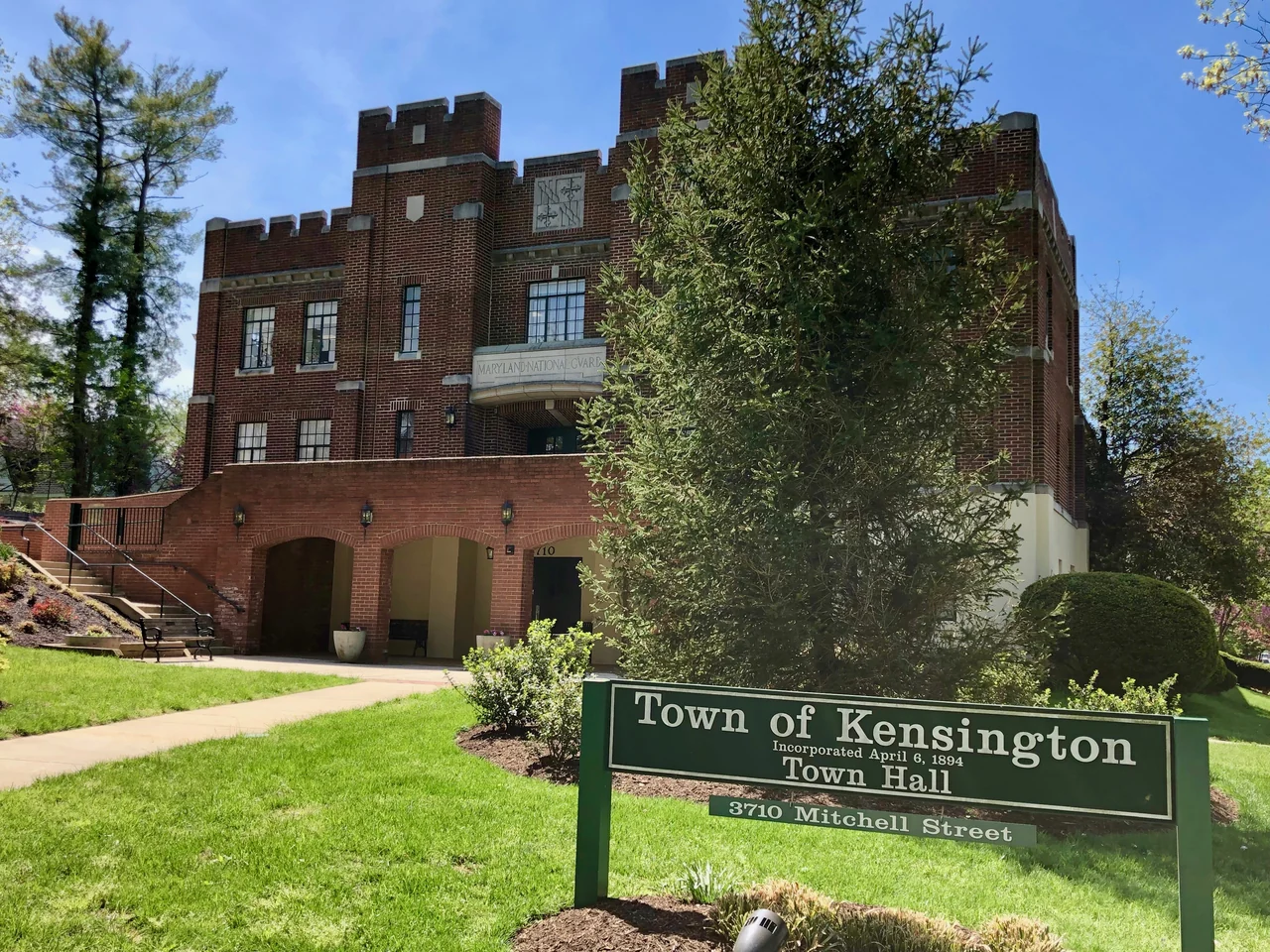 Kensington Town Hall.
